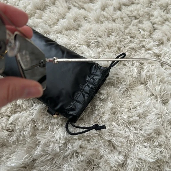 Fendi Silver Sunglasses with Black Fendi pouch-new - Picture 5 of 6